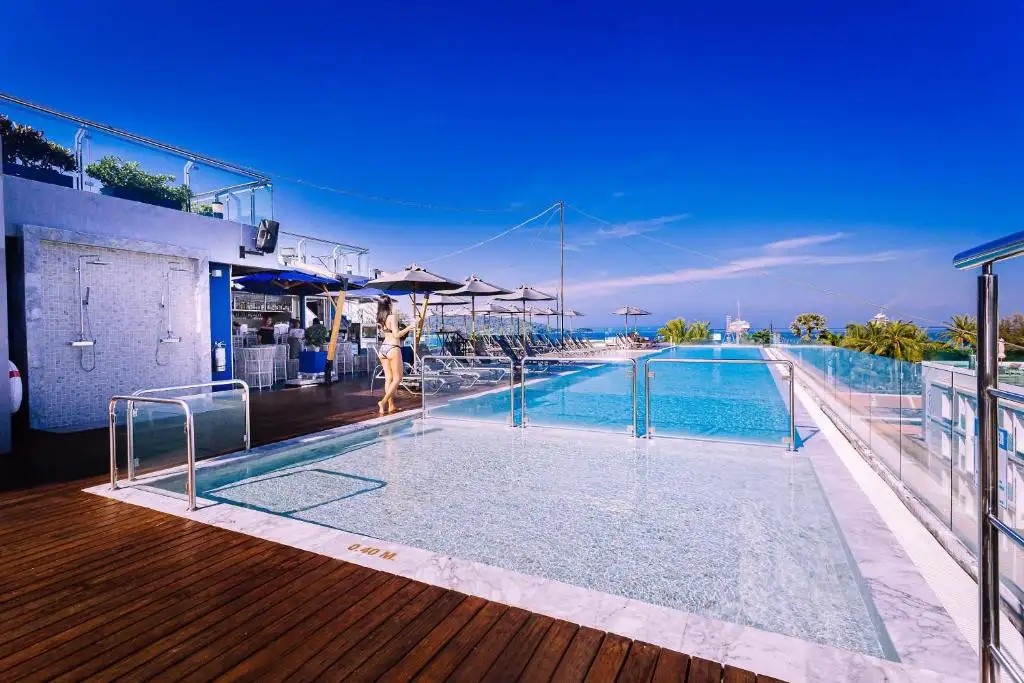 CLOVER HOTEL PATONG (EX. SURF HOTEL PATONG)