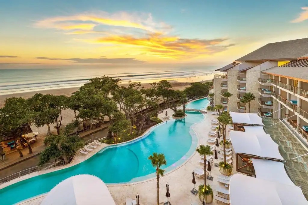 DOUBLE SIX SEMINYAK