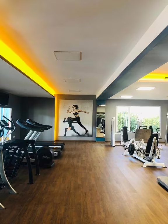 THE CRESCENT BEACH HOTEL BAKU