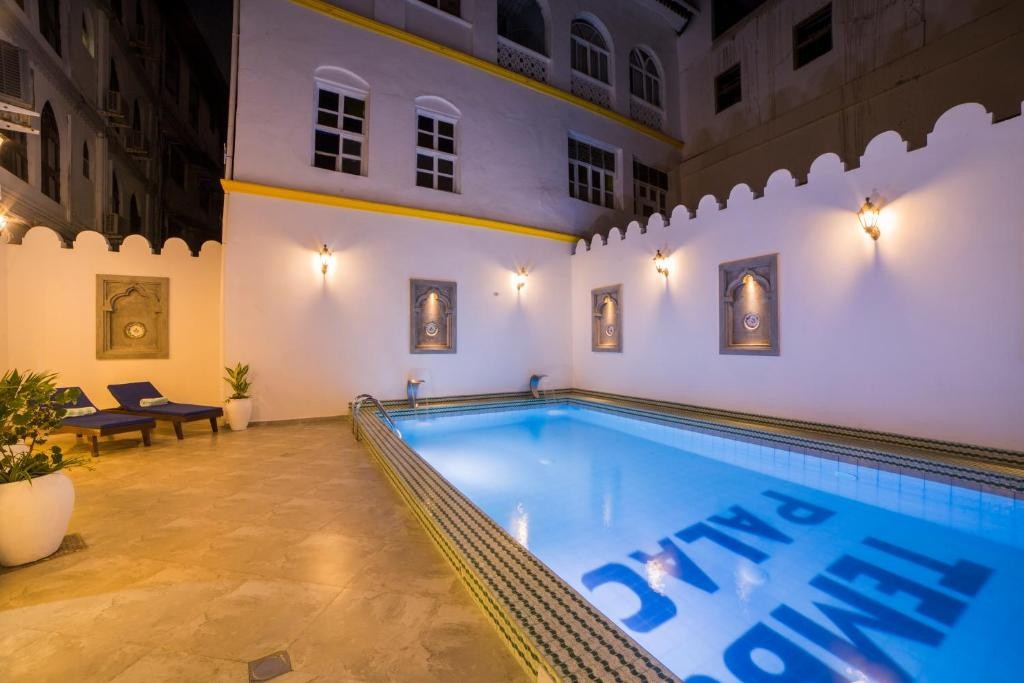 TEMBO PALACE