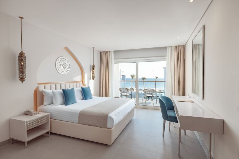 family suite partial sea view & sea view