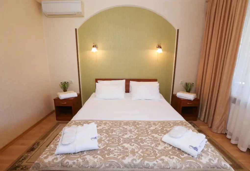 ДЕЛЬФИН КЛУБНЫЙ ОТЕЛЬ