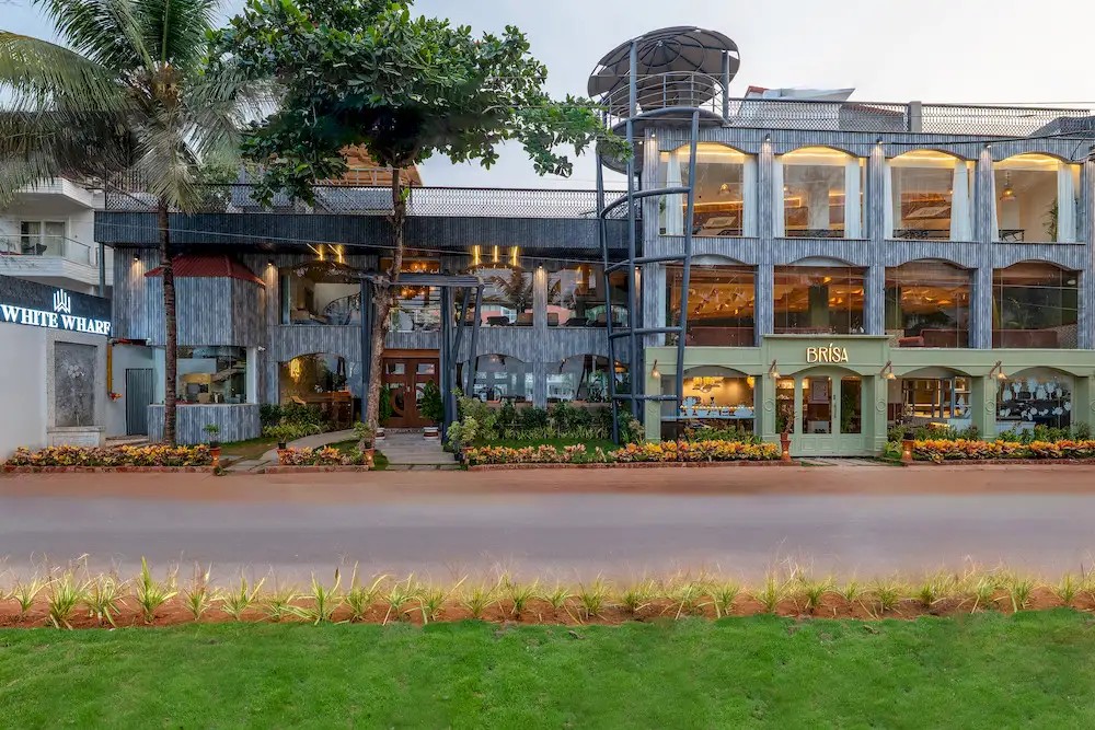 WHITE WHARF BEACH RESORT