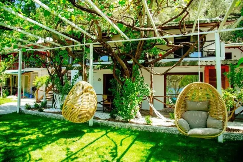 LAGOON BOUTIQUE HOTEL 
