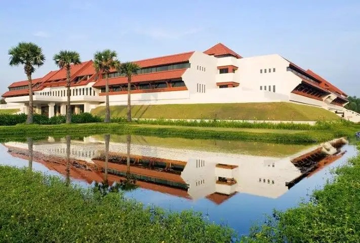 LE MERIDIEN ANGKOR