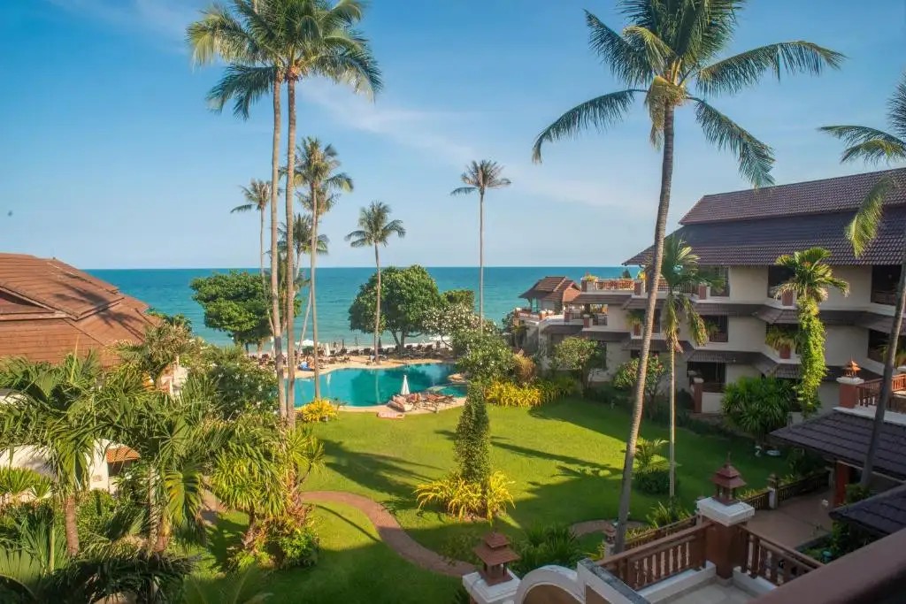 ALOHA RESORT