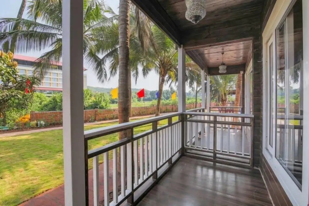 CASA SEAESTA BEACH COTTAGES