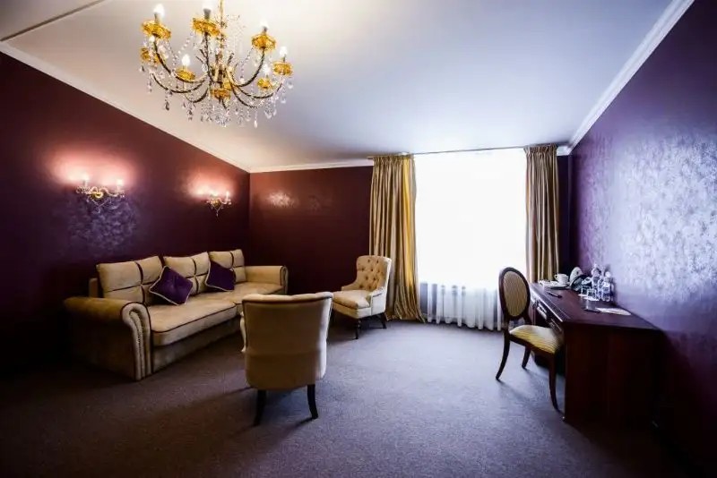 VICTORIA HOTEL