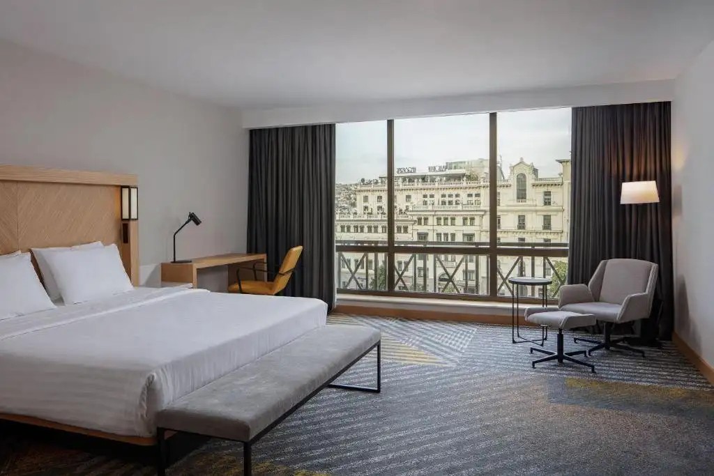 COURTYARD MARRIOTT