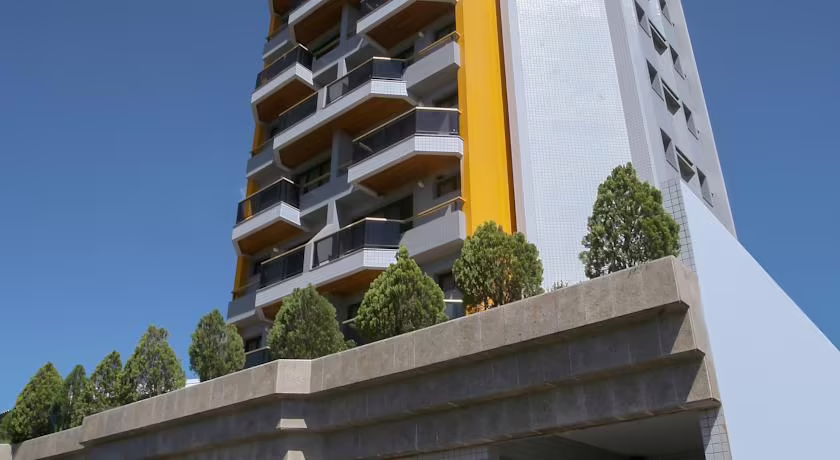 PLAZA INN FLAT ARAXA