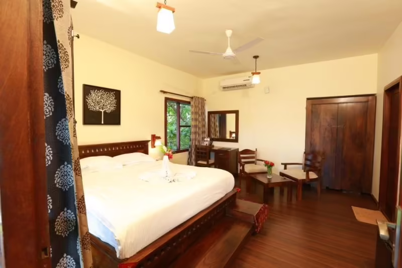 DESHADAN BACKWATER RESORT 