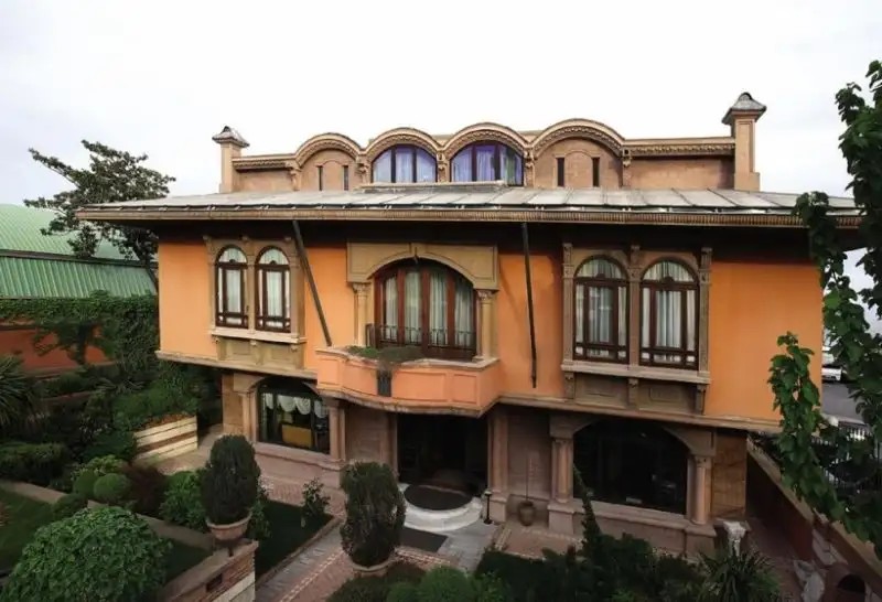 SULTANAHMET PALACE