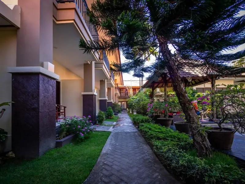 YULIA BEACH INN KUTA