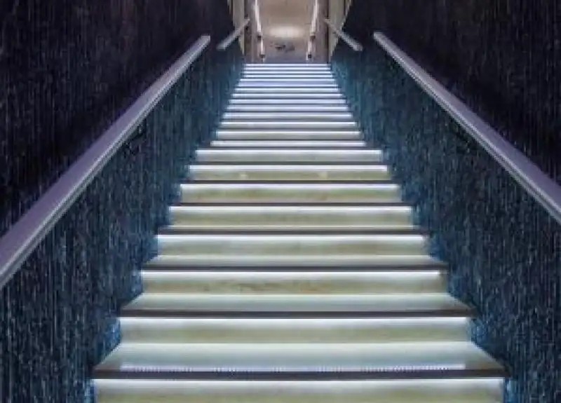 SWEET HALL (СВИТ ХОЛЛ)