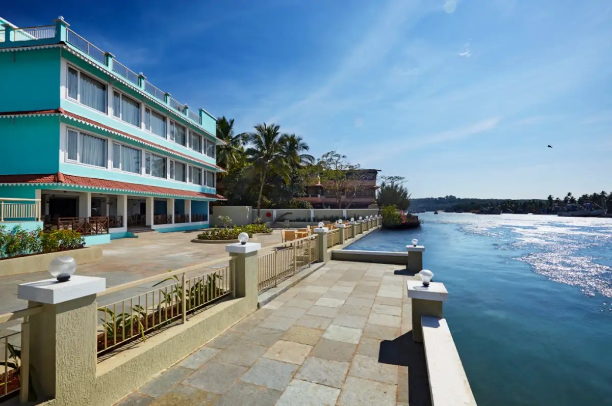 DEMPO RIVER SAL RESORT & SPA