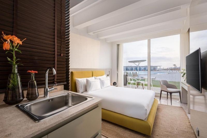 cabana lagoon view