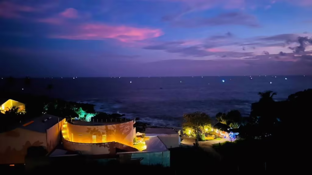 MAZARINE SURF SUITES HIRIKETIYA
