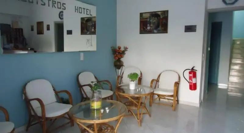 SALOUSTROS APARTMENTS