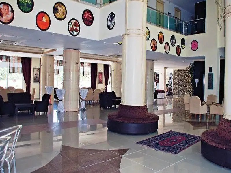 CLUB HANE