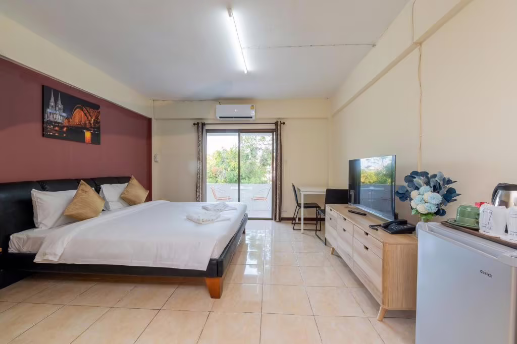 HILLSIDE RESORT