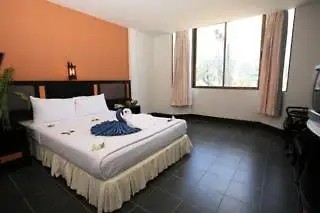 MALAI HOUSE KARON BEACH