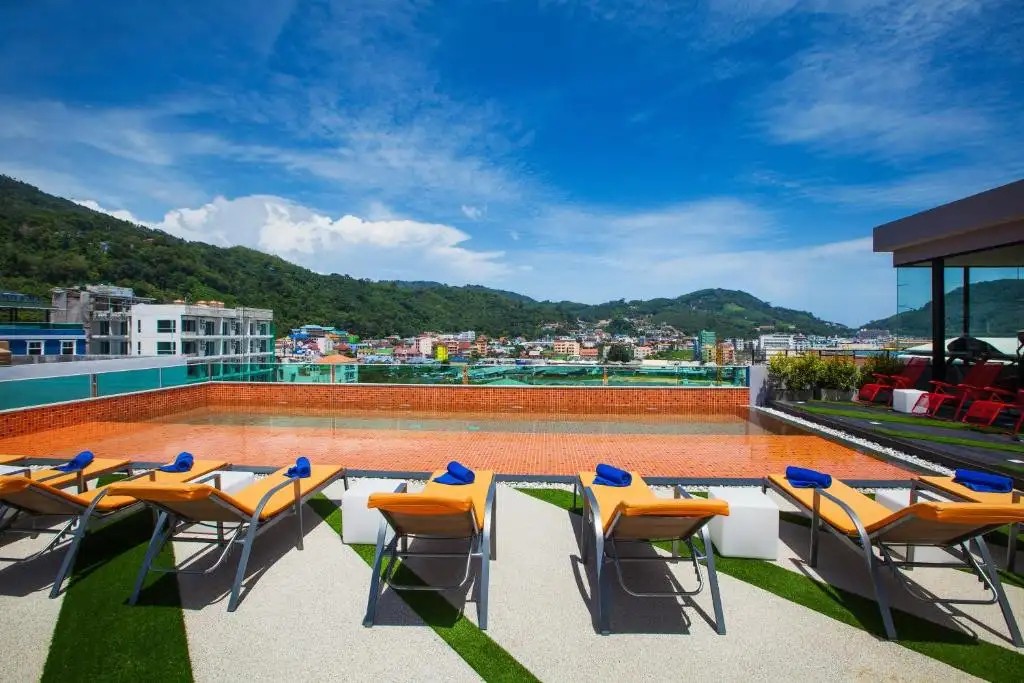 THE CRIB PATONG