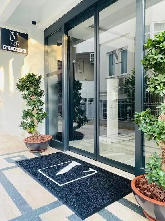 LARA VISTA HOTEL