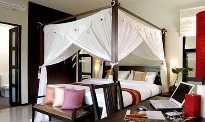 TWO VILLAS HOLIDAY OXYGEN STYLE NAIHARN BEACH