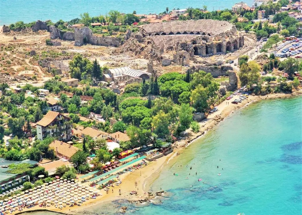 LEDA BEACH