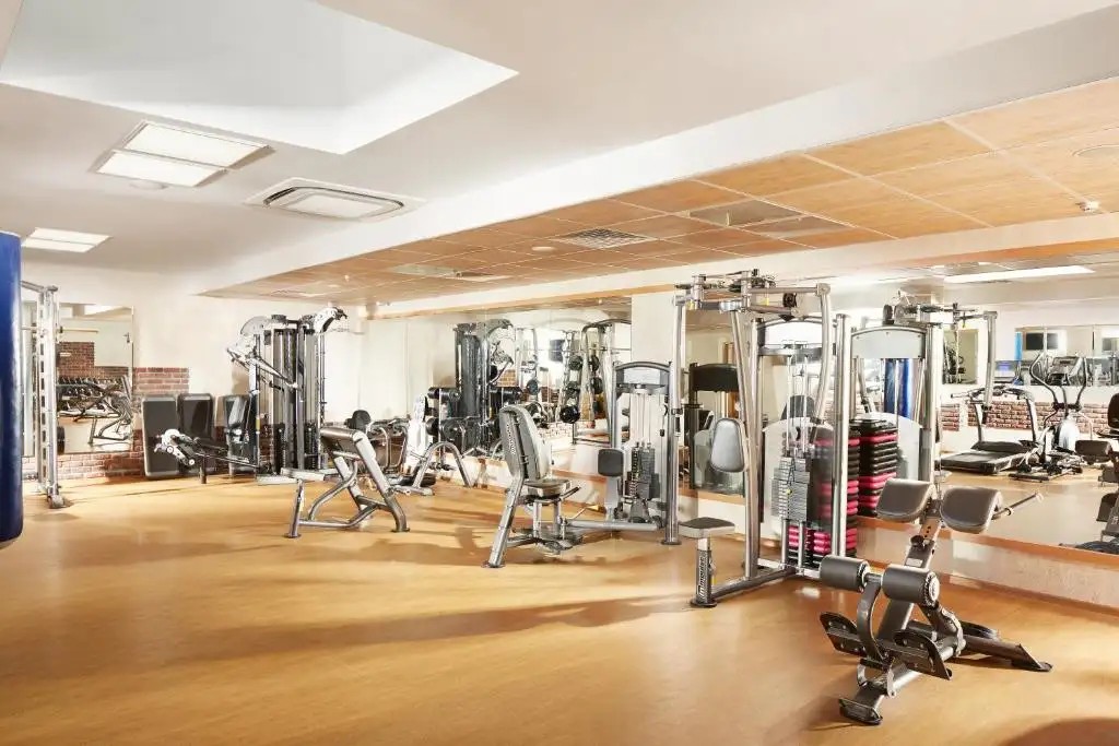 МОНАСТЫРСКИЙ