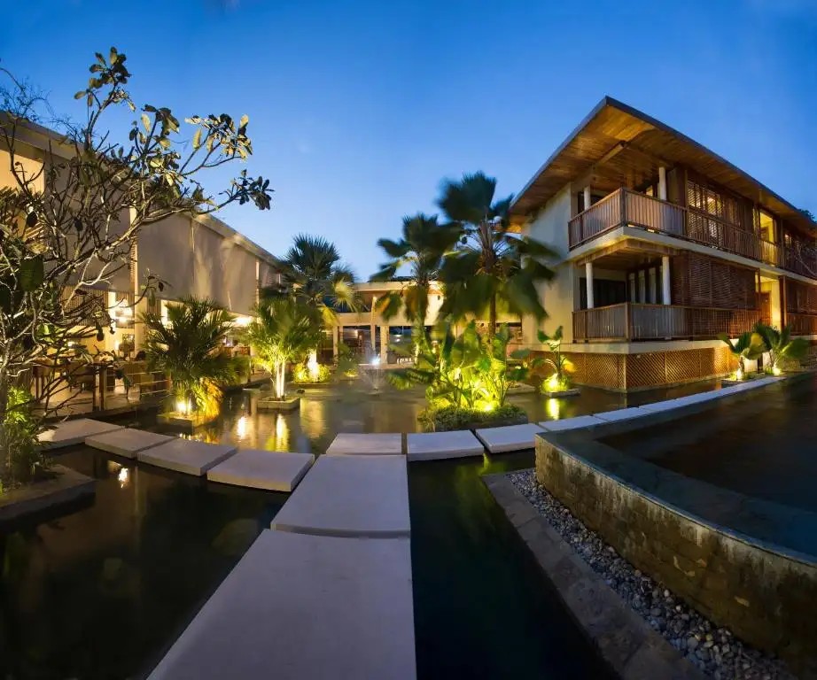 DHEVATARA BEACH HOTEL