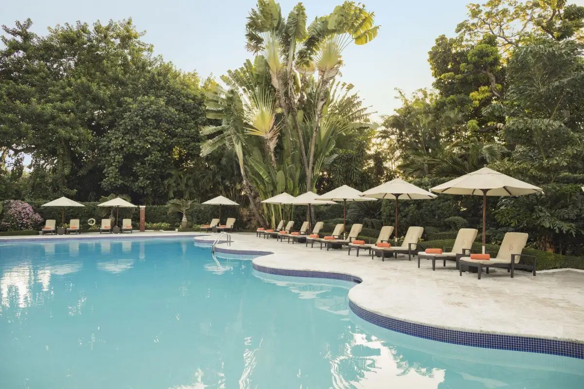 EL EMBAJADOR A ROYAL HIDEAWAY HOTEL (EX. OCCIDENTAL)