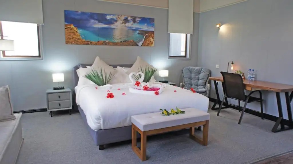 BLUE HILL HOTEL