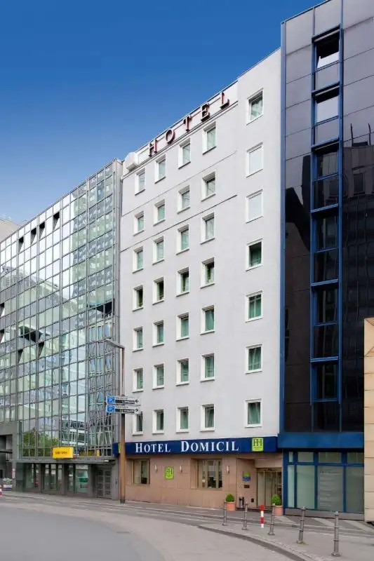 FAVORED HOTEL DOMICIL (EX. BEST WESTERN HOTEL DOMICIL)