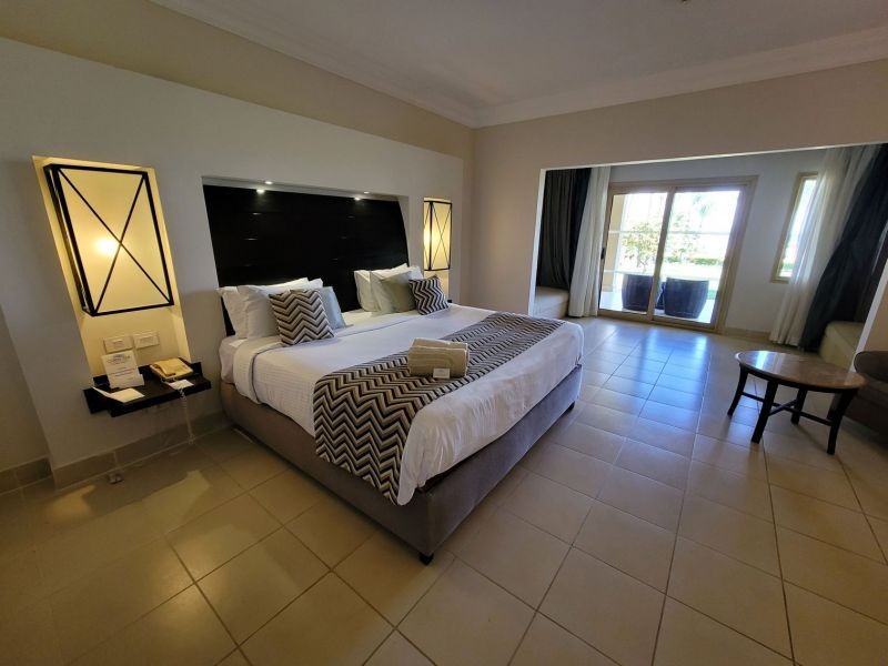 jacuzzi suite