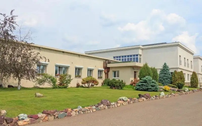 SWISS HOUSE (СВИСС ХАУС)