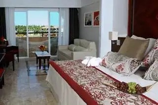 GRAND PALLADIUM IMBASSAI RESORT & SPA