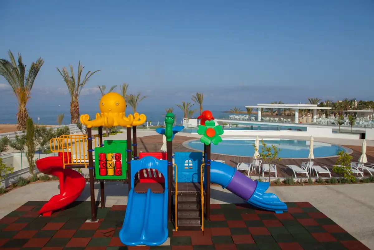 KING EVELTHON HOTEL