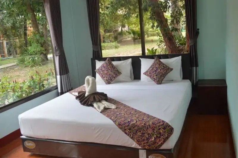 BAAN LONG BEACH