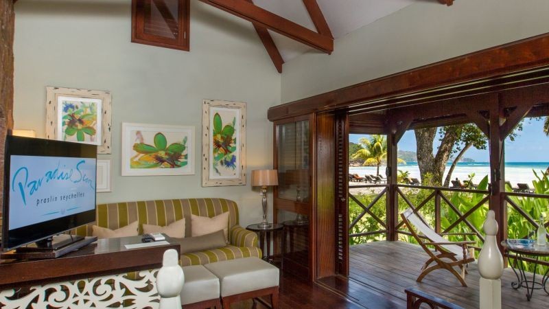 deluxe family room