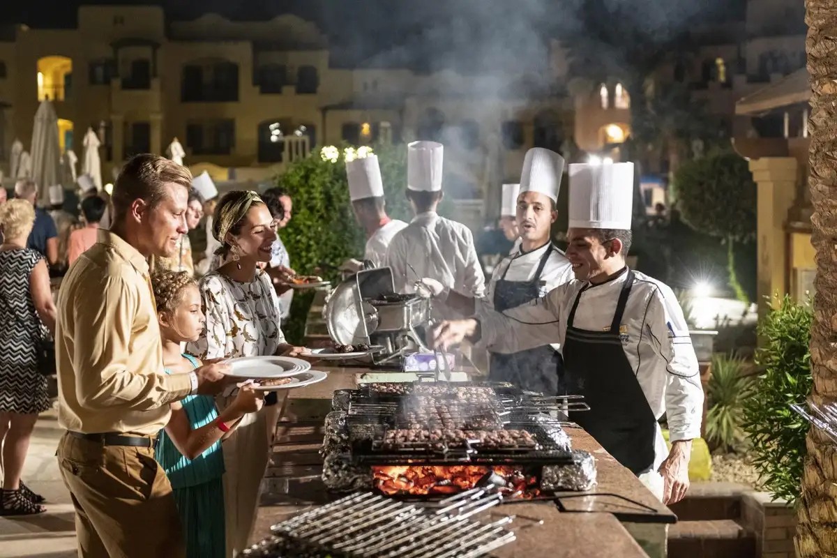 THE THREE CORNERS RIHANA INN