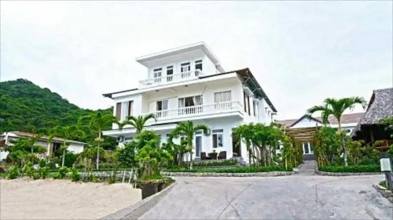 THE LIGHT CORAL ISLAND RESORT