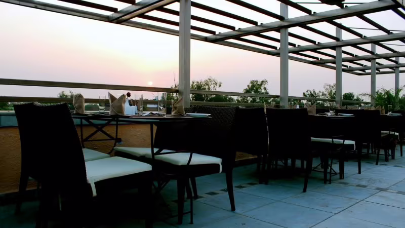 TAVISHA VILLA
