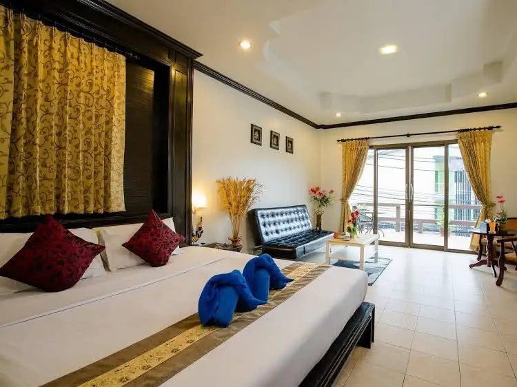 BAAN VEERAKIT