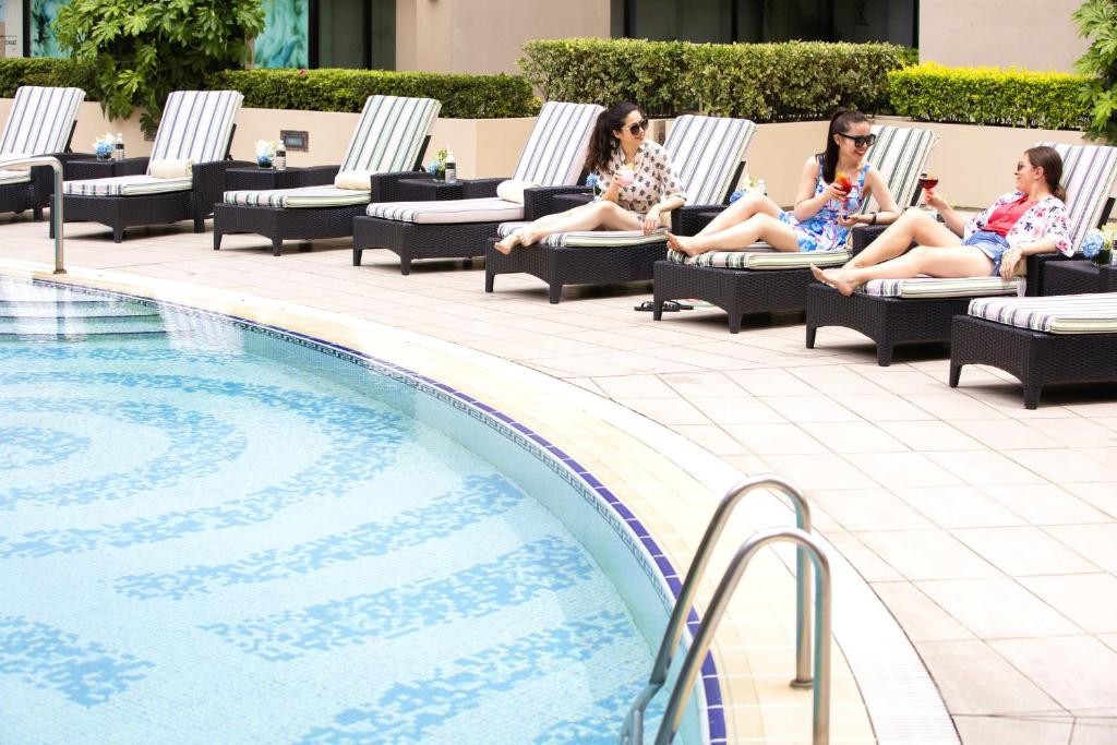 THE PORTMAN RITZ-CARLTON