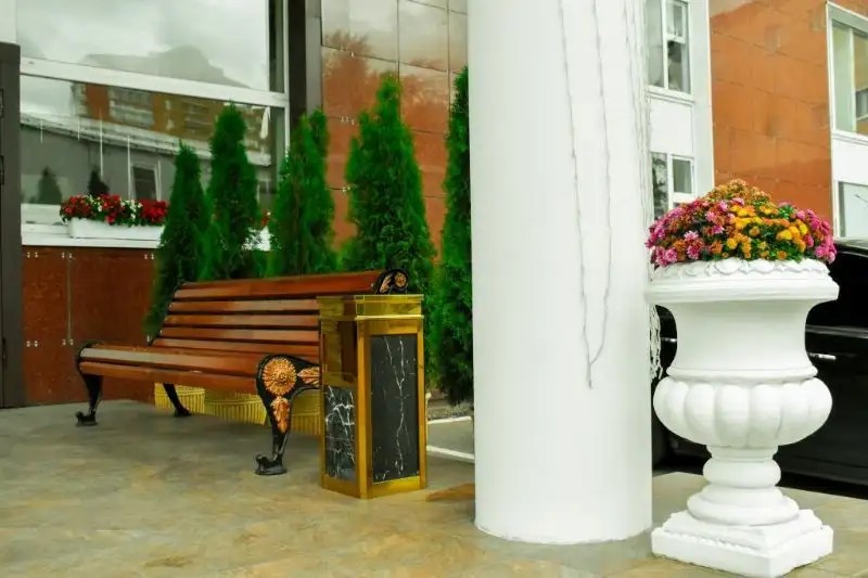 PEROVO PLAZA
