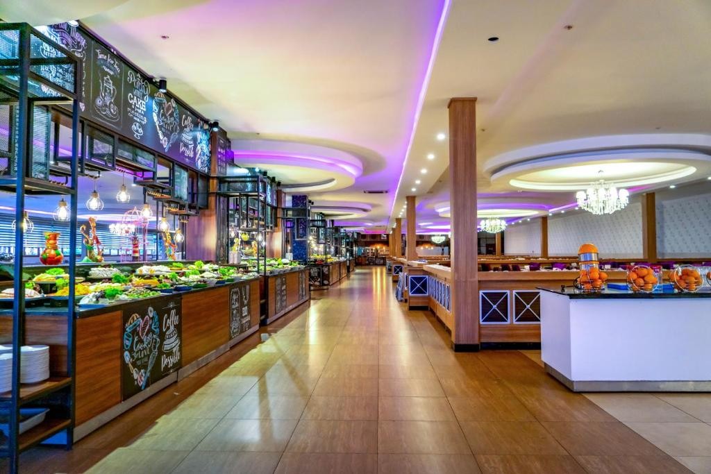TRANSATLANTIK HOTEL & SPA (EX. QUEEN ELIZABETH ELITE SUITE)