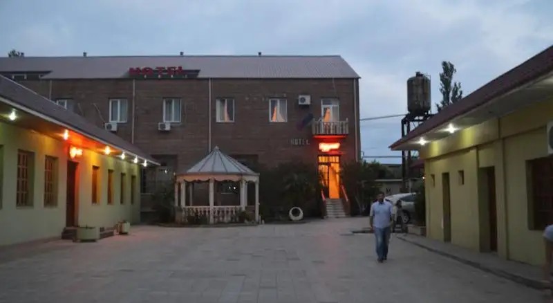 TIRIFI HOLIDAY HOTEL