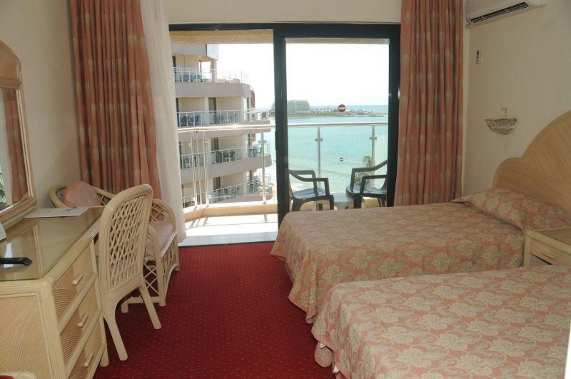 main building standard sea view