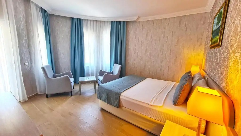 X LIFE HOTEL (EX. OTIUM SENSES X LIFE HOTELS)